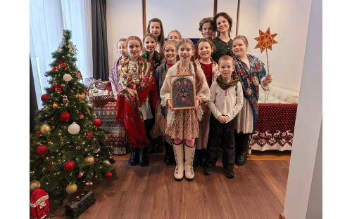 Протоиерей Андрей Алексеев о возрождении святочной традиции славления Христа на Святках (+ ВИДЕО!) image 40