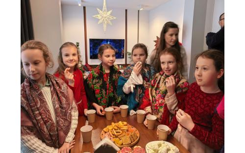 Протоиерей Андрей Алексеев о возрождении святочной традиции славления Христа на Святках (+ ВИДЕО!) image 42