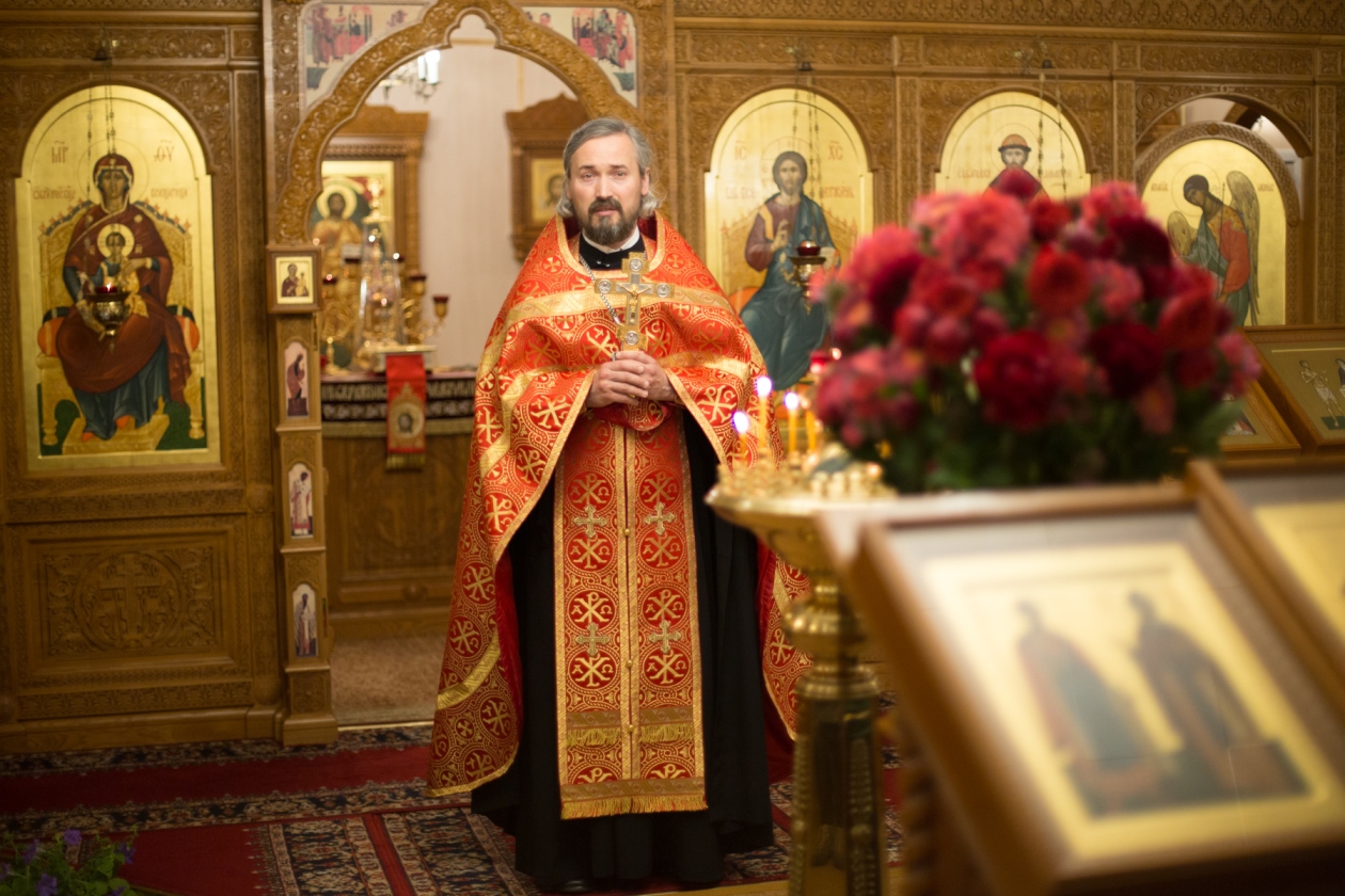 Служба в параскеве пятнице в бутово. Храм Димитрия Донского в Северном Бутово. Настоятель храма Дмитрия Донского в Бутово. Храм Святого благоверного князя в Бутово.