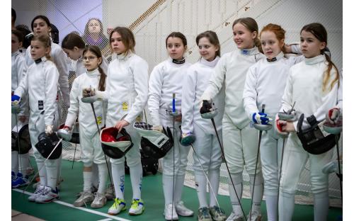 В спортивном комплексе «Восход» состоялся традиционный детско-юношеский турнир по фехтованию «Серебряная шпага» image 1